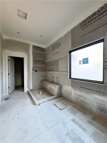 $635,229 | 7609 Northeast 103rd Terrace, Kansas City, MO 64157