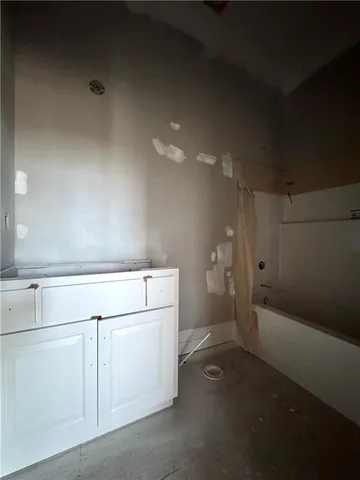 $635,229 | 7609 Northeast 103rd Terrace, Kansas City, MO 64157