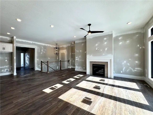 $635,229 | 7609 Northeast 103rd Terrace, Kansas City, MO 64157