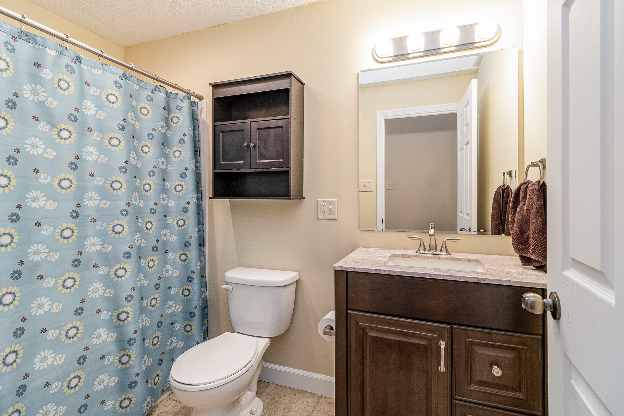 783 McCool Road Valparaiso, IN 46385 - Photo 11 of 14 2038x1359