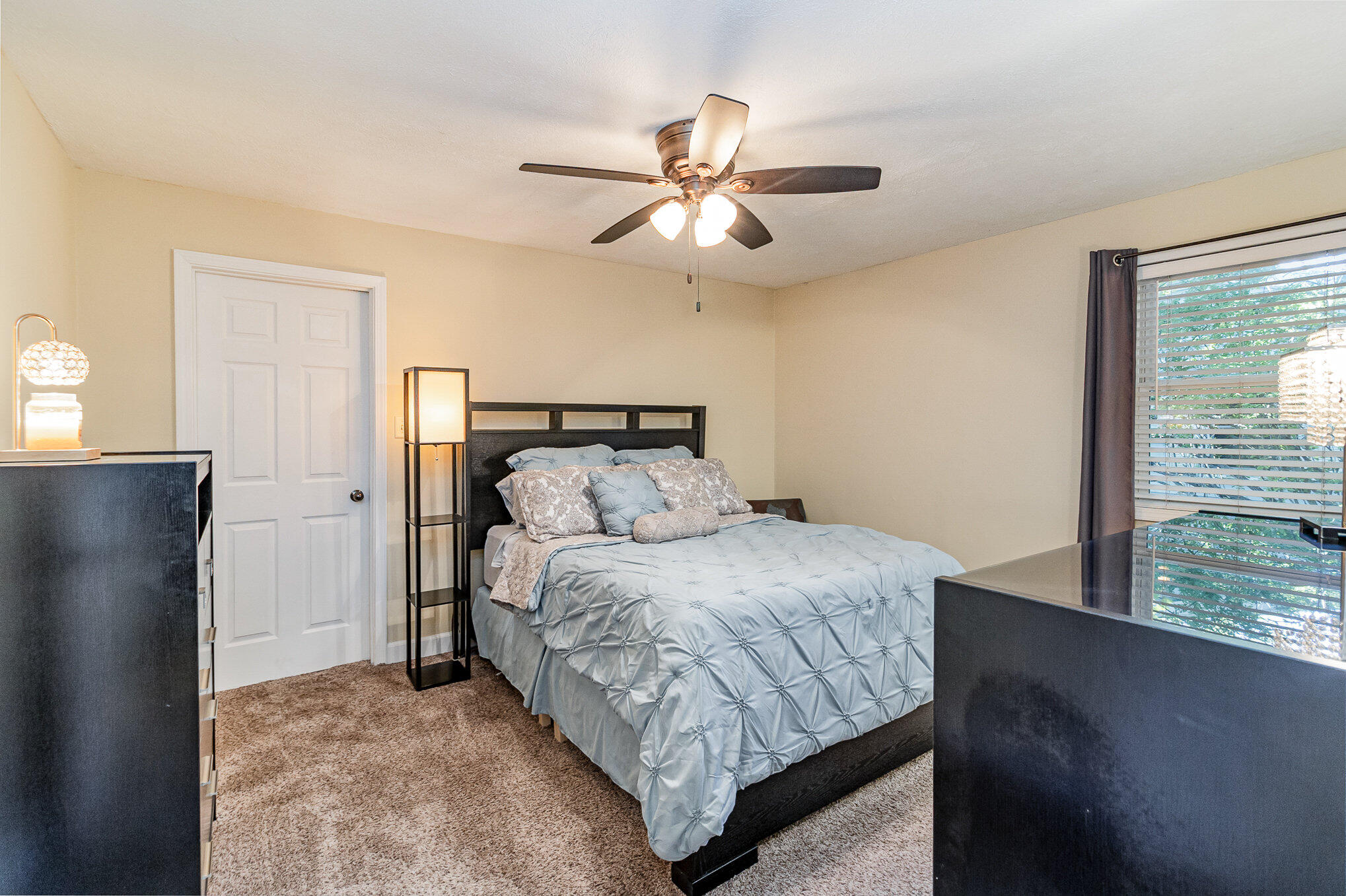 783 McCool Road Valparaiso, IN 46385 - Photo 5 of 14 2038x1357