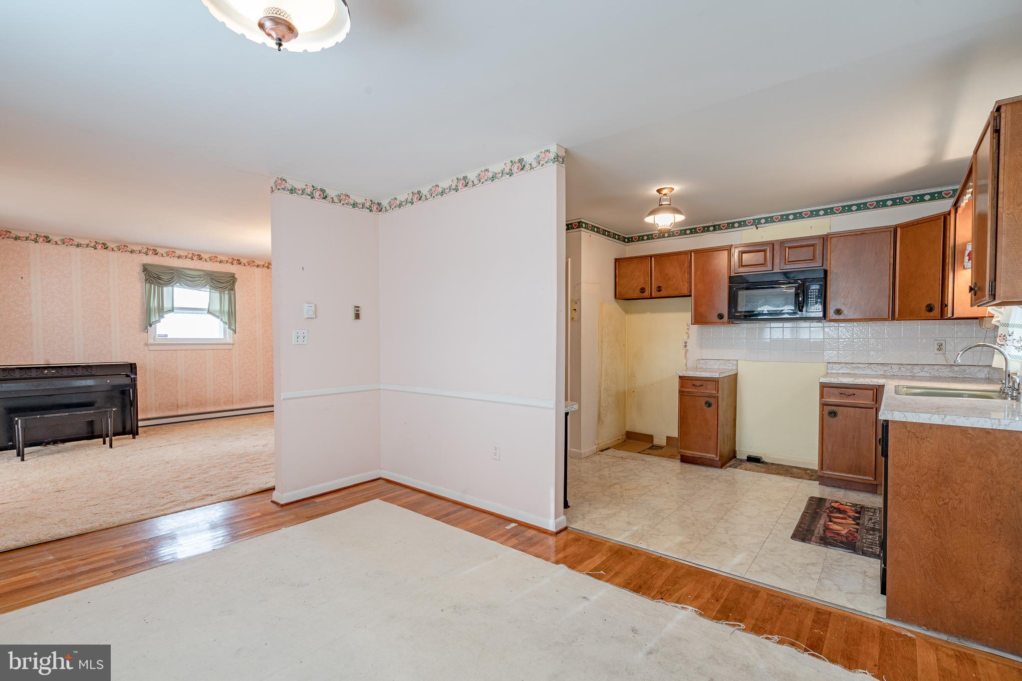 856 Sue Grove Road Baltimore, MD 21221 - Photo 10 of 67 Gallery Image 10