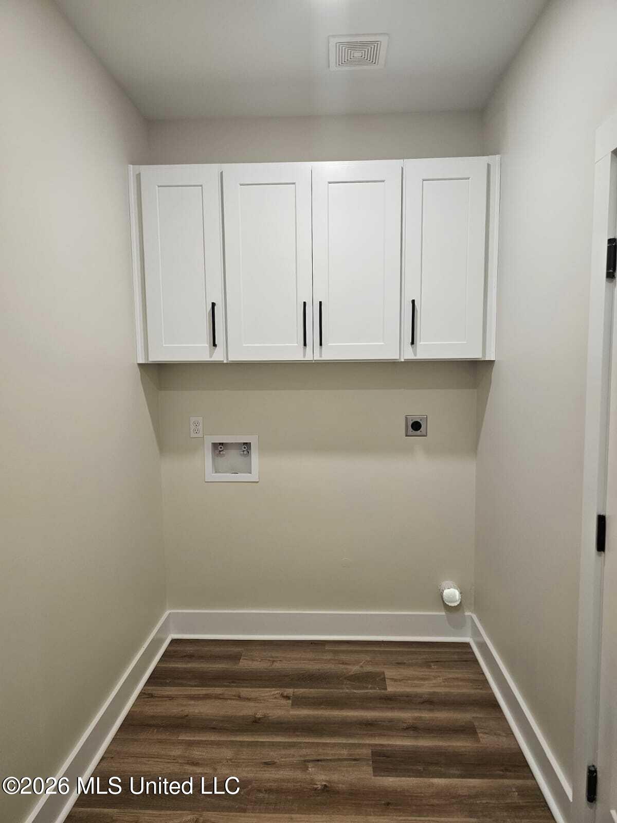 14937 Dantzler Road Vancleave, MS 39565 - Photo 10 of 11 Laundry