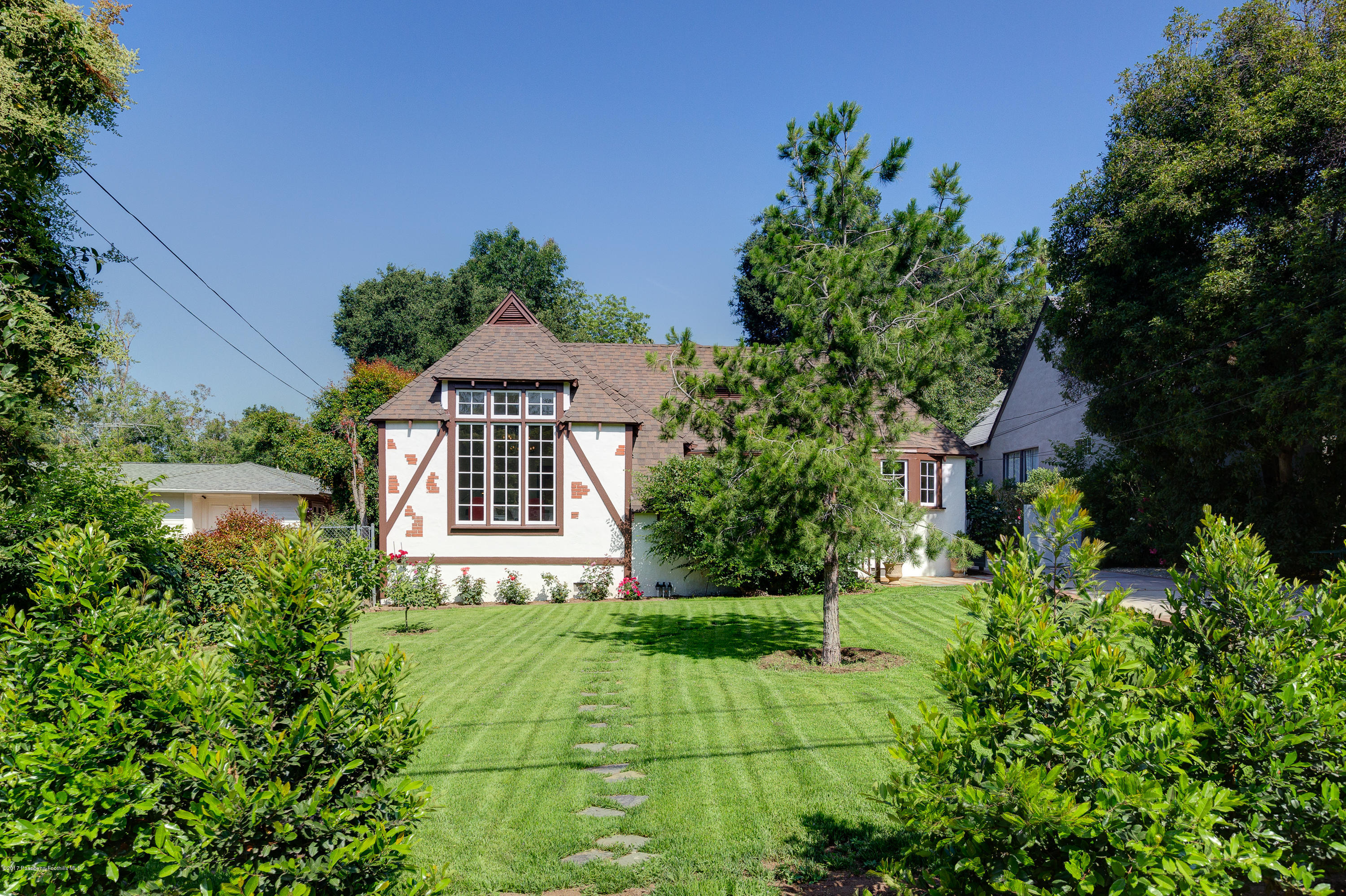 2529 Marengo Avenue Altadena, CA 91001 - Photo 2 of 42 a view of an outdoor space and a yard