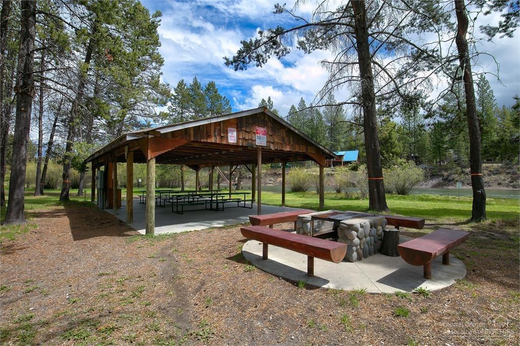 17171 Island Loop Way Bend, OR 97707 - Photo 24 of 25