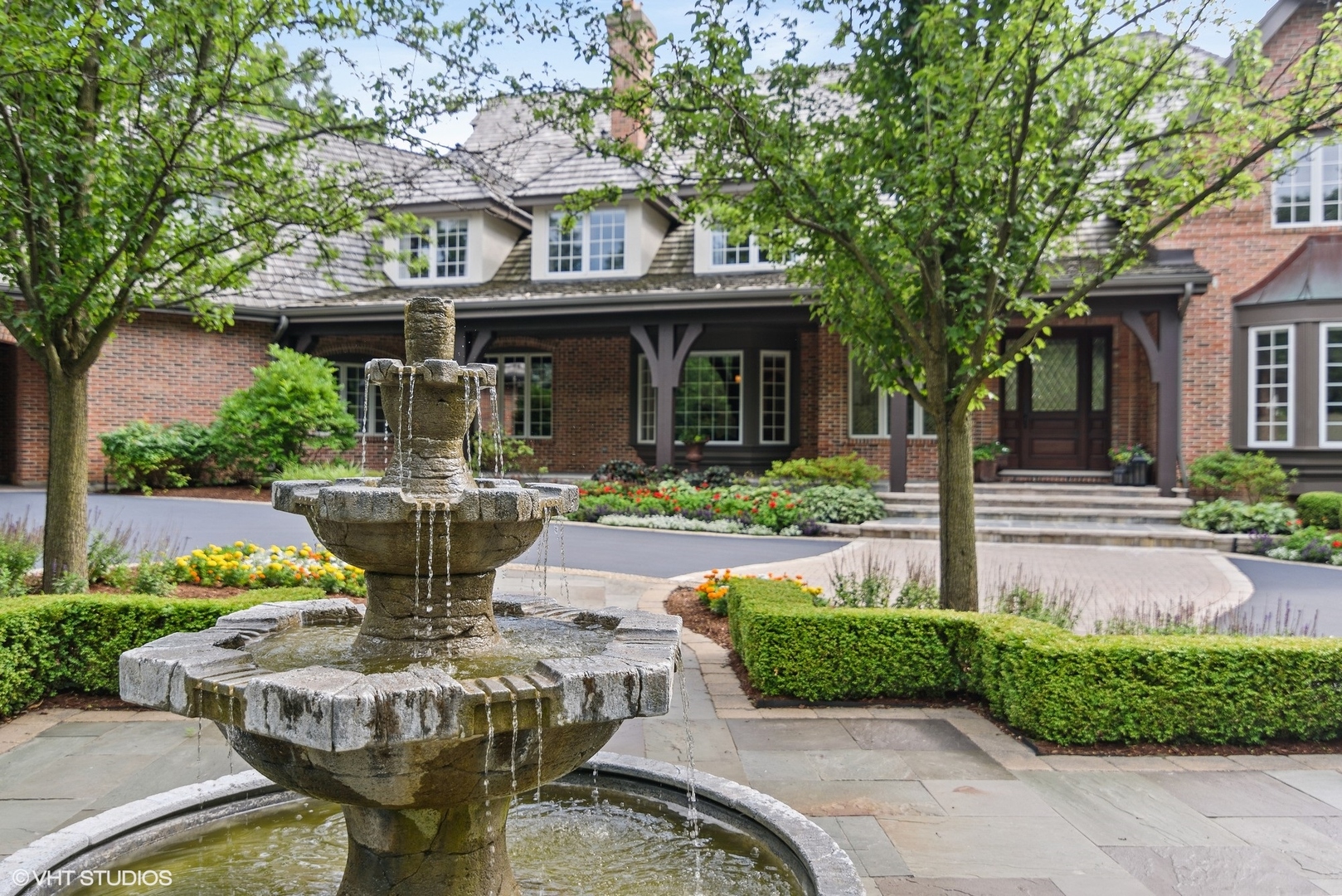 19 Riderwood Road North Barrington, IL 60010 - Photo 2 of 57