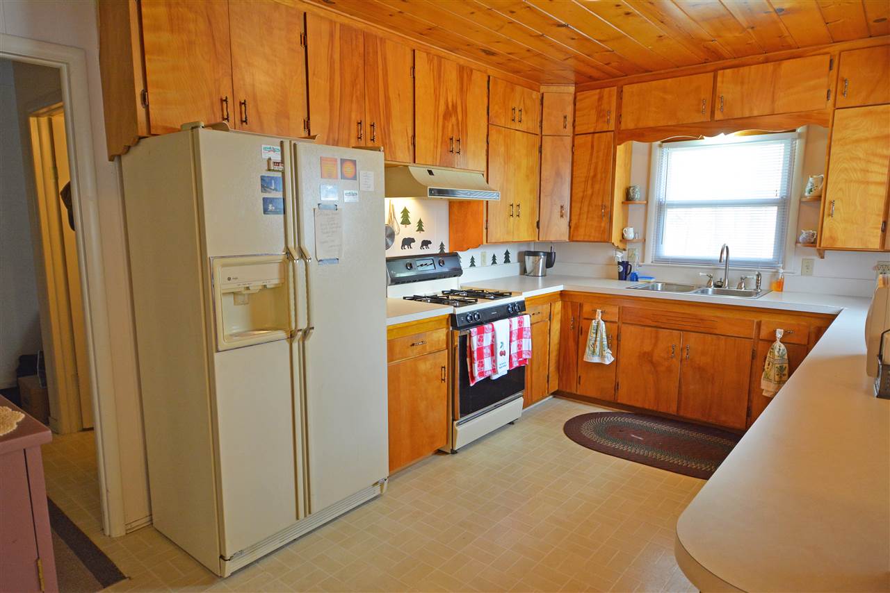 1825 Nichols Road Beulah, MI 49617 - Photo 18 of 34 1859268-17.JPG
