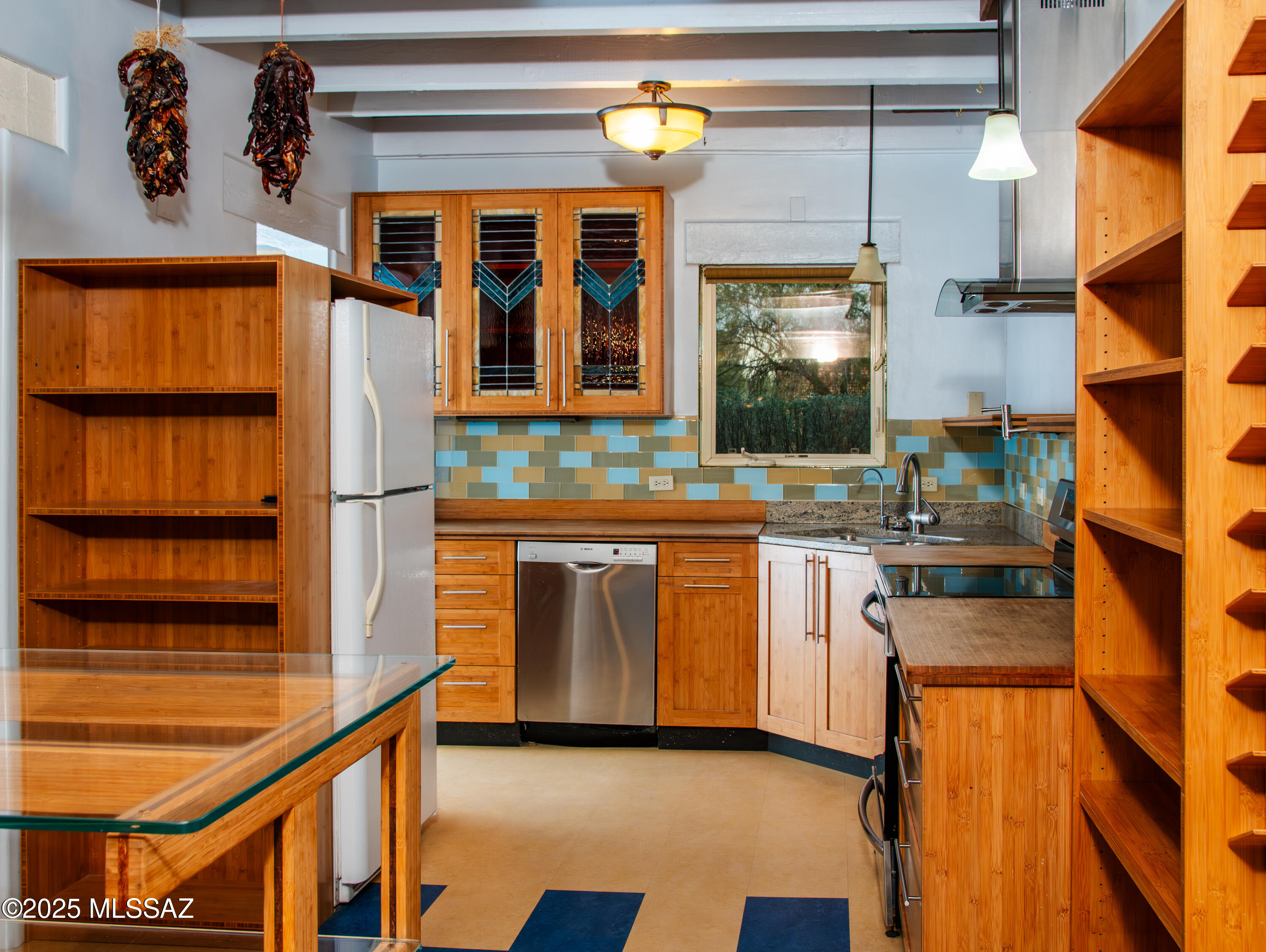 2411 East Greenlee Road Tucson, AZ 85719 - Photo 1 of 30 Gallery Image 1