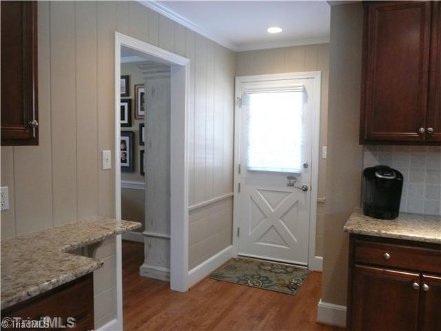 3608 Broadsword Road Winston-Salem, NC 27104 - Photo 12 of 16 Entry. side