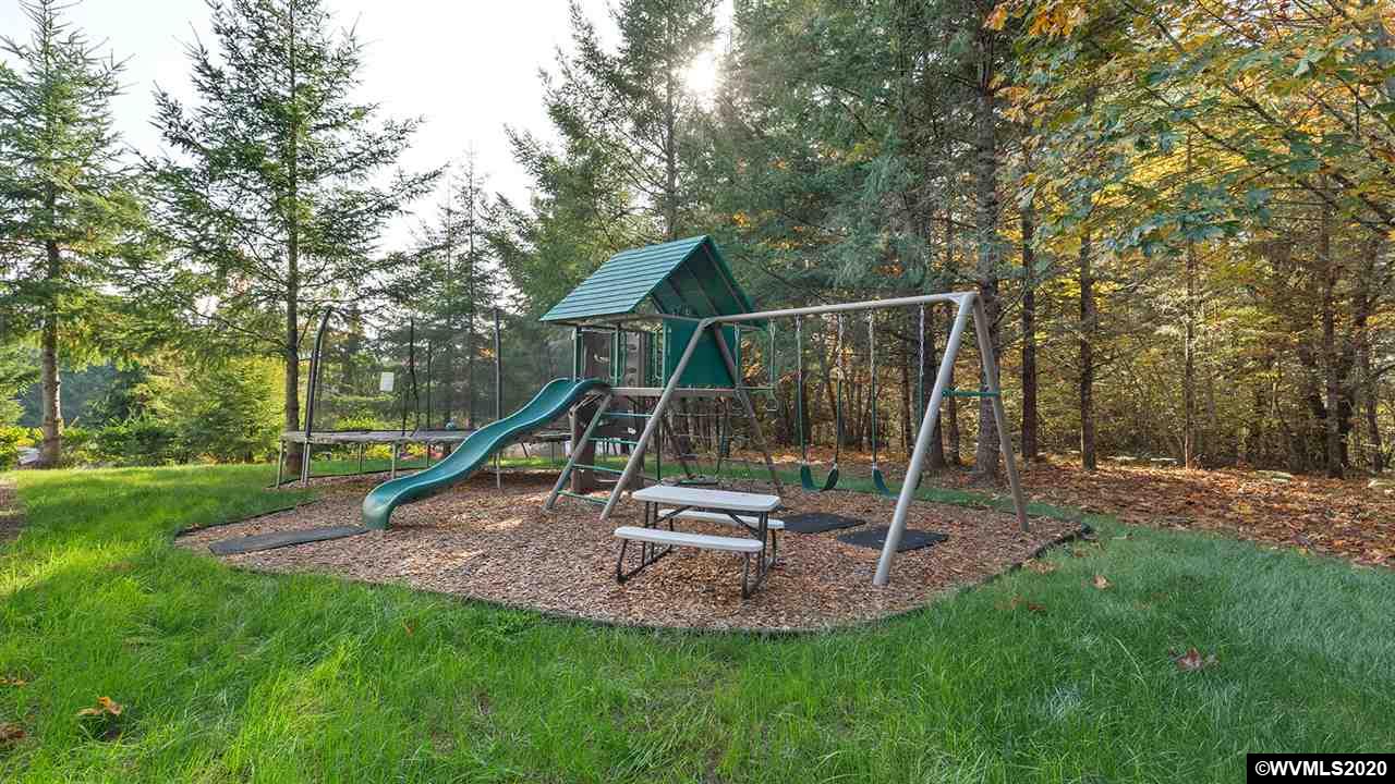 6220 Treehouse Road Monmouth, OR 97361 - Photo 36 of 42