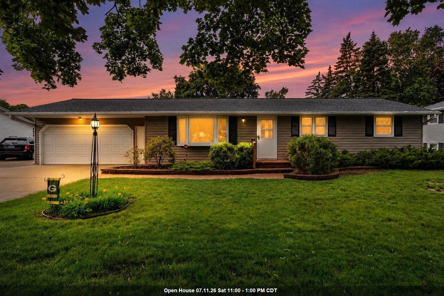 1203 Valleyview Road Green Bay, WI 54304 - Photo 1 of 81