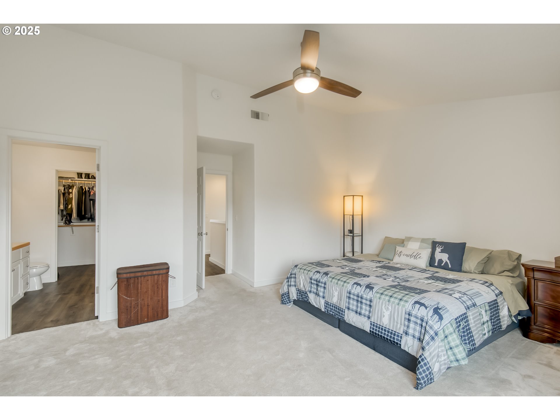 11220 Southwest Buffalo Place Portland, OR 97223 - Photo 14 of 33