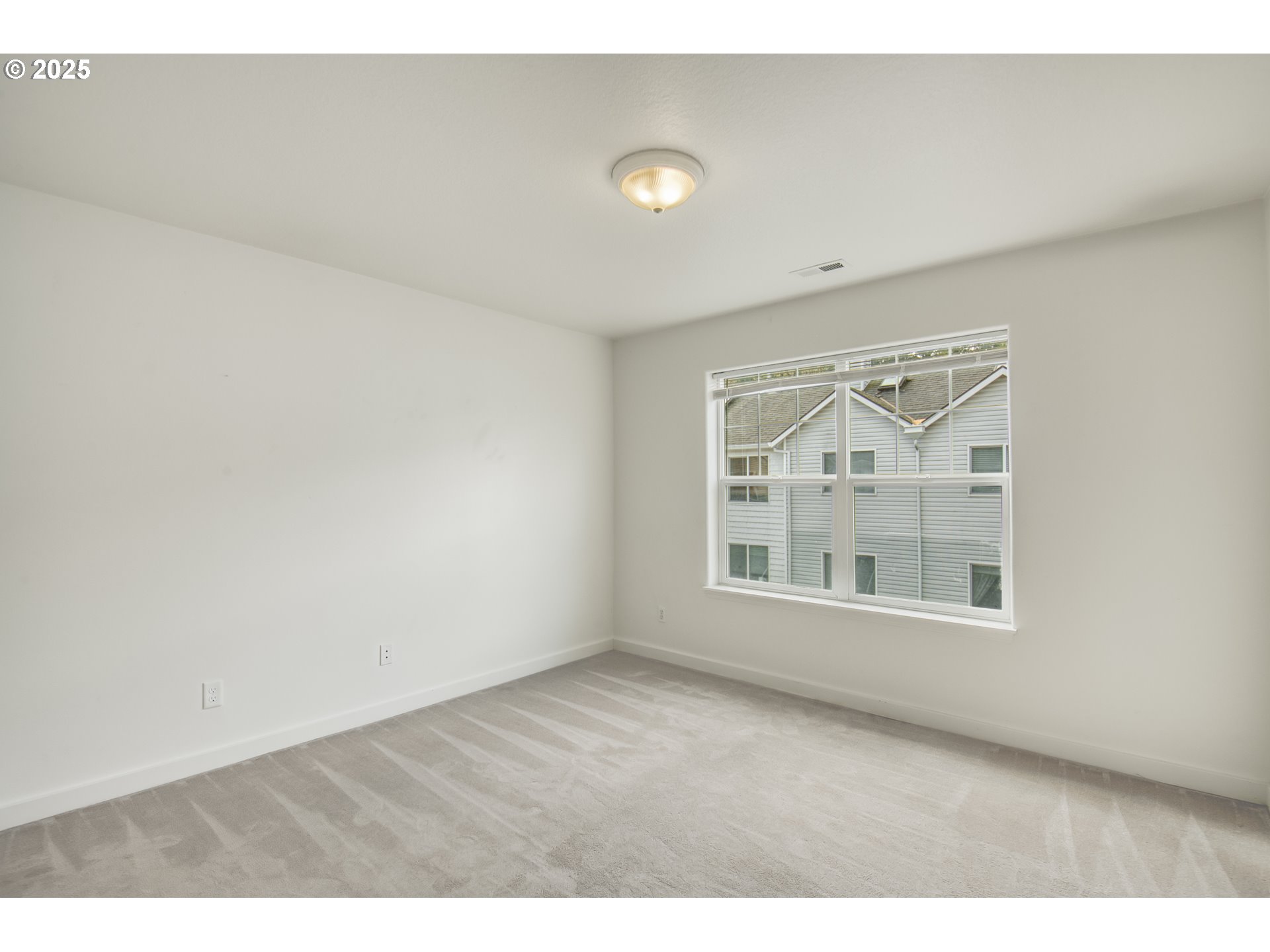 11220 Southwest Buffalo Place Portland, OR 97223 - Photo 19 of 33