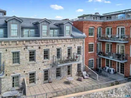 $1,495,000 | 8 Stonington Commons, Unit 22, Stonington, CT 06378