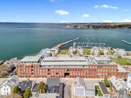 $1,495,000 | 8 Stonington Commons, Unit 22, Stonington, CT 06378
