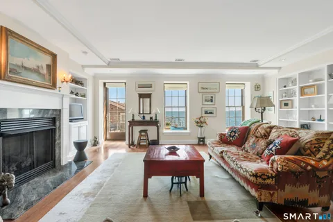 $1,495,000 | 8 Stonington Commons, Unit 22, Stonington, CT 06378