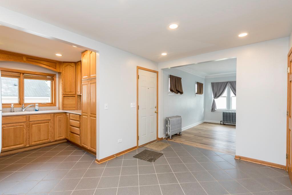 10066 West Wadsworth Road Zion, IL 60099 - Photo 8 of 27 Gallery Image 8