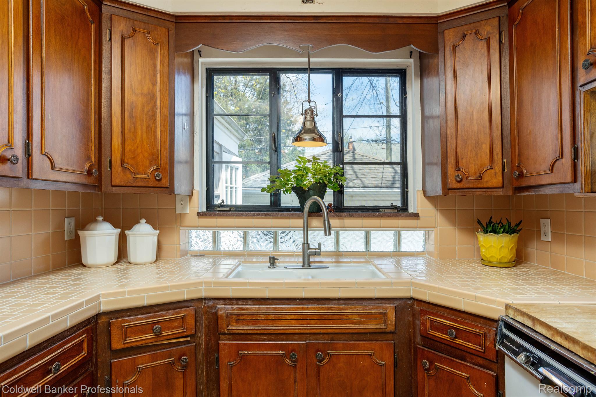 414 Lothrop Road Grosse Pointe, MI 48236 - Photo 18 of 35 Gallery Image 18
