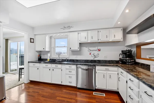 $320,000 | 6433 West State Road 47, Lebanon, IN 46071