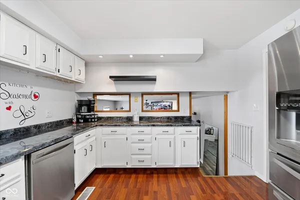 $320,000 | 6433 West State Road 47, Lebanon, IN 46071