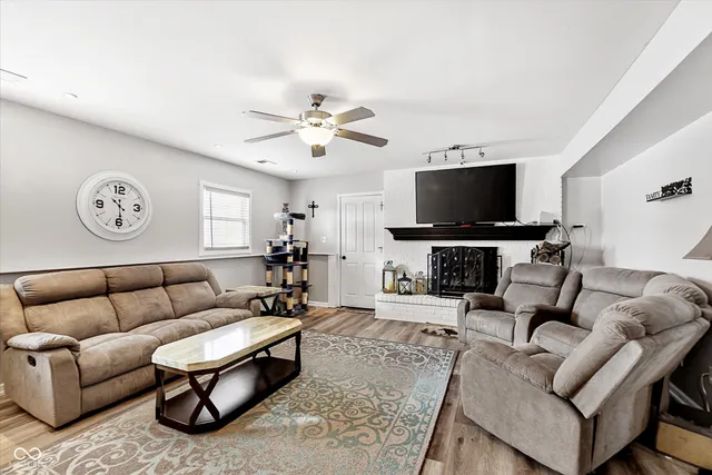 $325,000 | 6433 West State Road 47, Lebanon, IN 46071