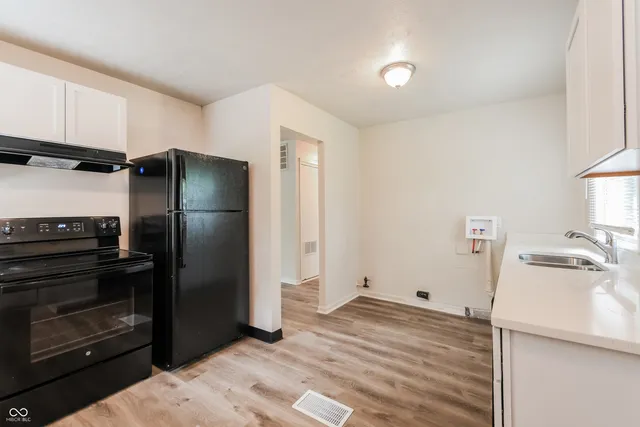 $1,230 | 8161 Schoen Drive, Indianapolis, IN 46226