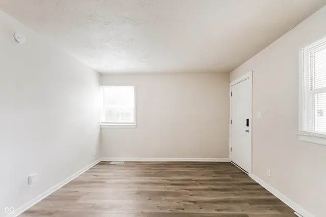 $1,230 | 8161 Schoen Drive, Indianapolis, IN 46226