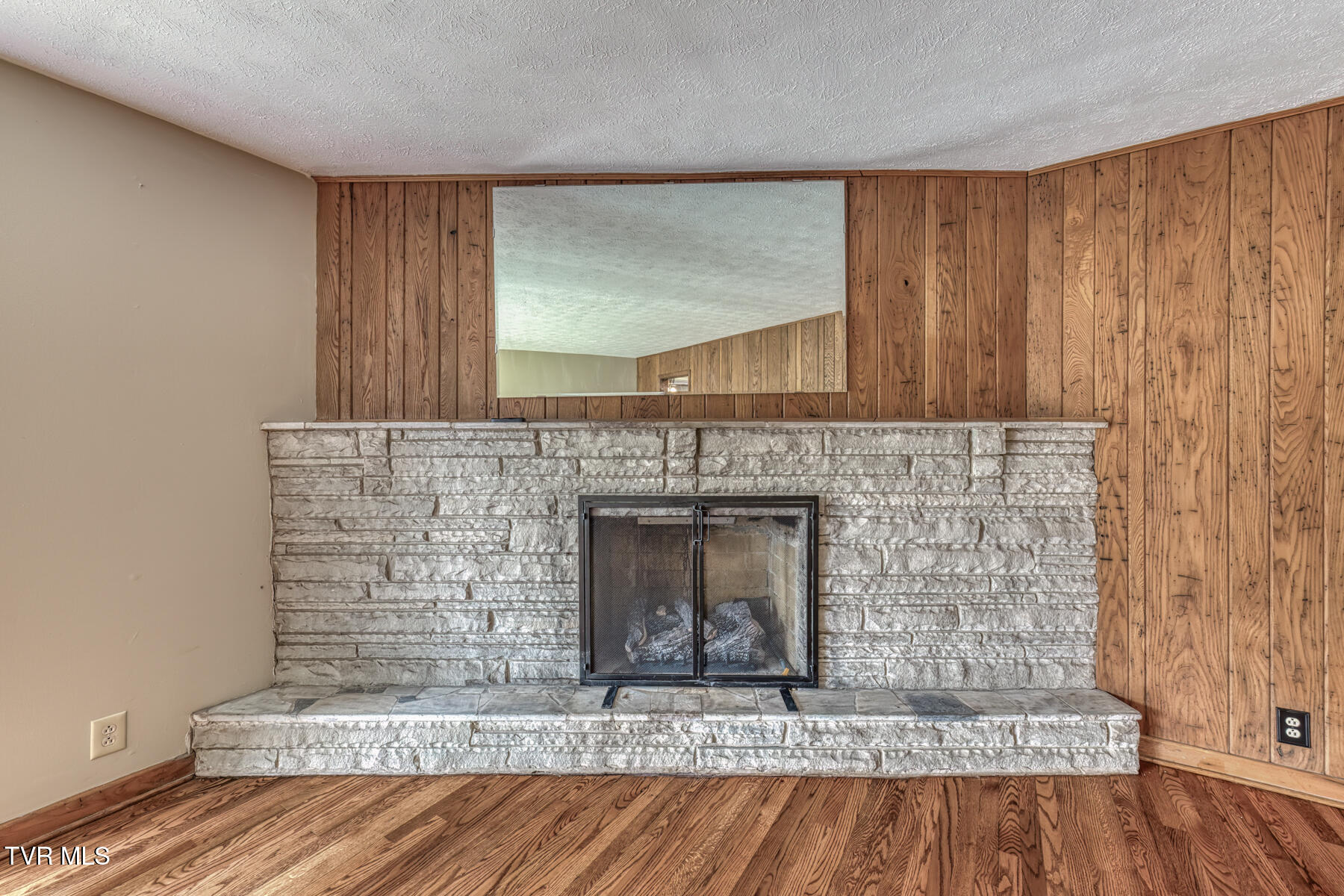 759 1st Avenue Hampton, TN 37658 - Photo 10 of 72 759 First Ave-9