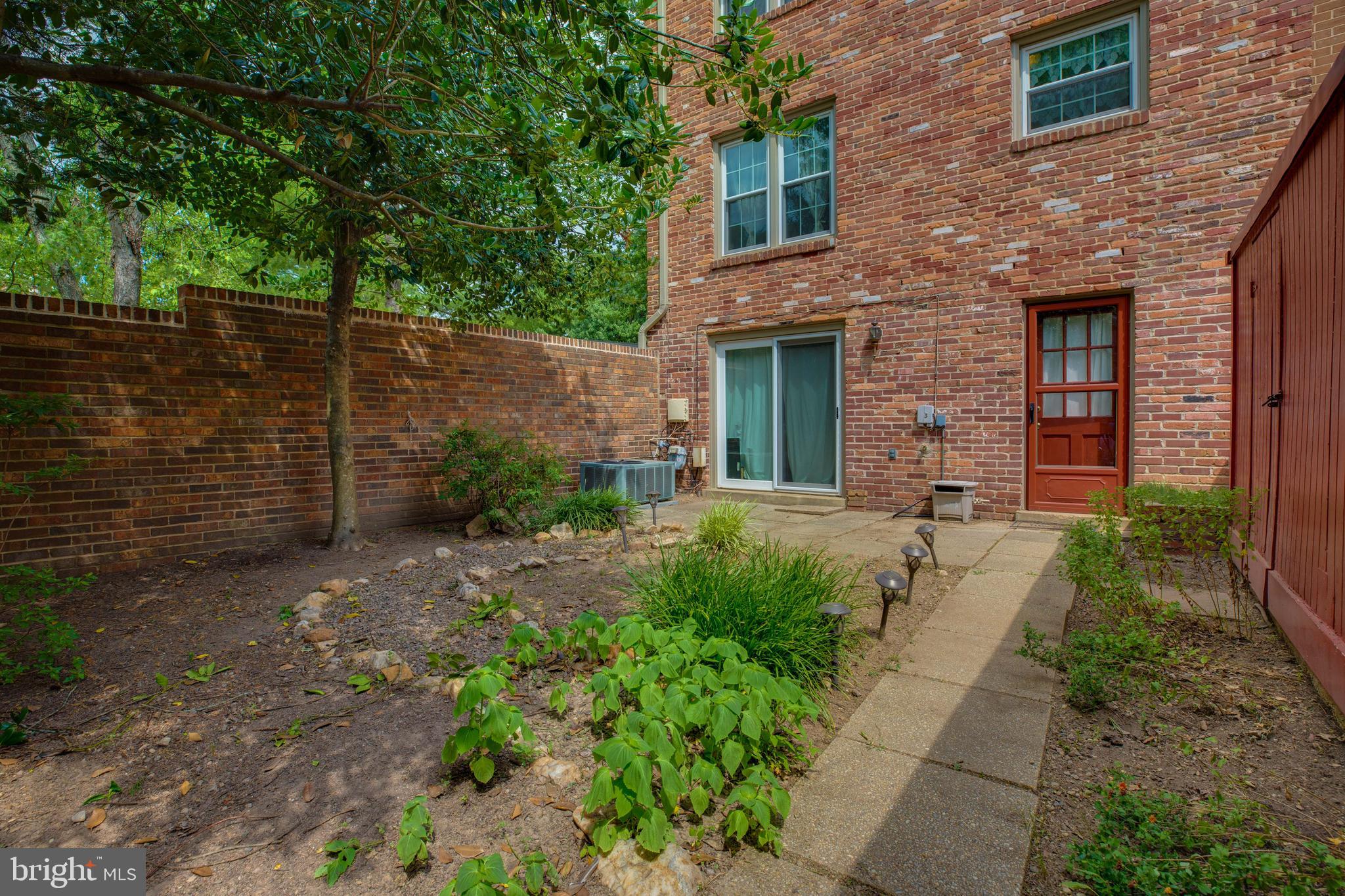 8331 Wickham Road Springfield, VA 22152 - Photo 30 of 31