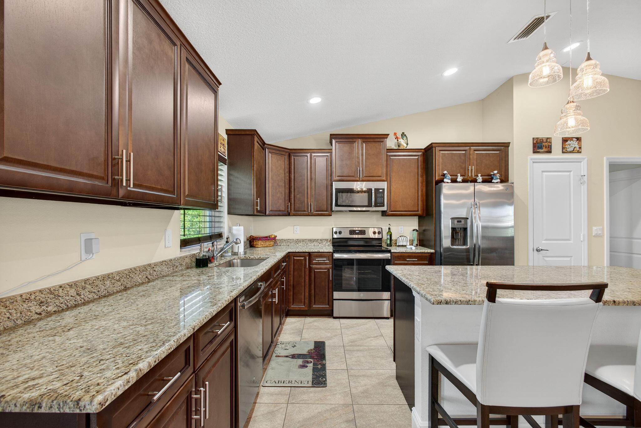 2614 Southwest Fairgreen Road Port St. Lucie, FL 34987 - Photo 11 of 37 32-web-or-mls-032_5P1A2452