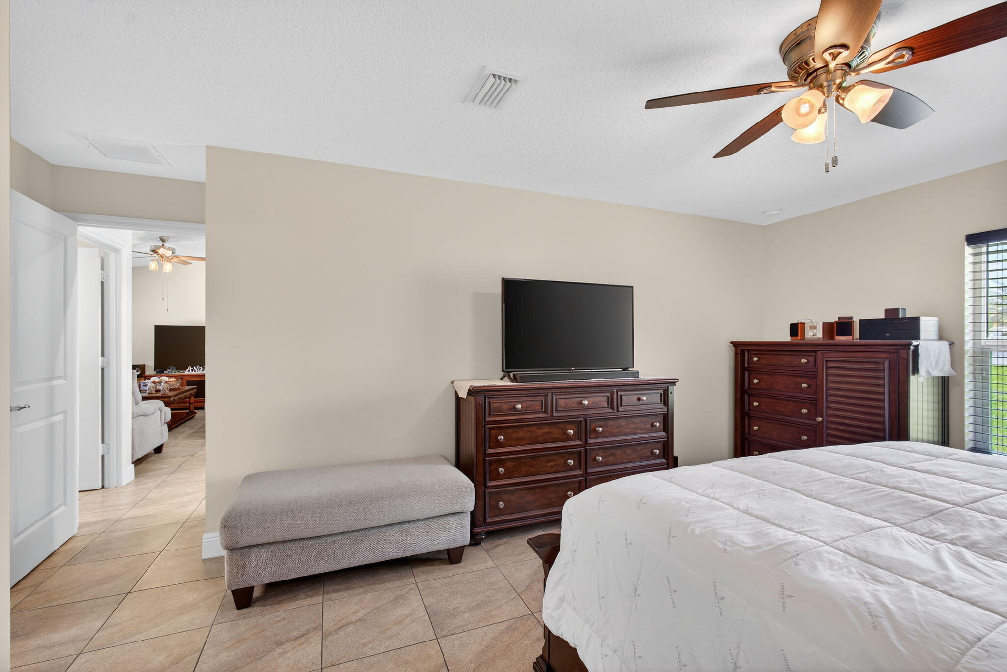 2614 Southwest Fairgreen Road Port St. Lucie, FL 34987 - Photo 19 of 37 18-web-or-mls-018_5P1A2381