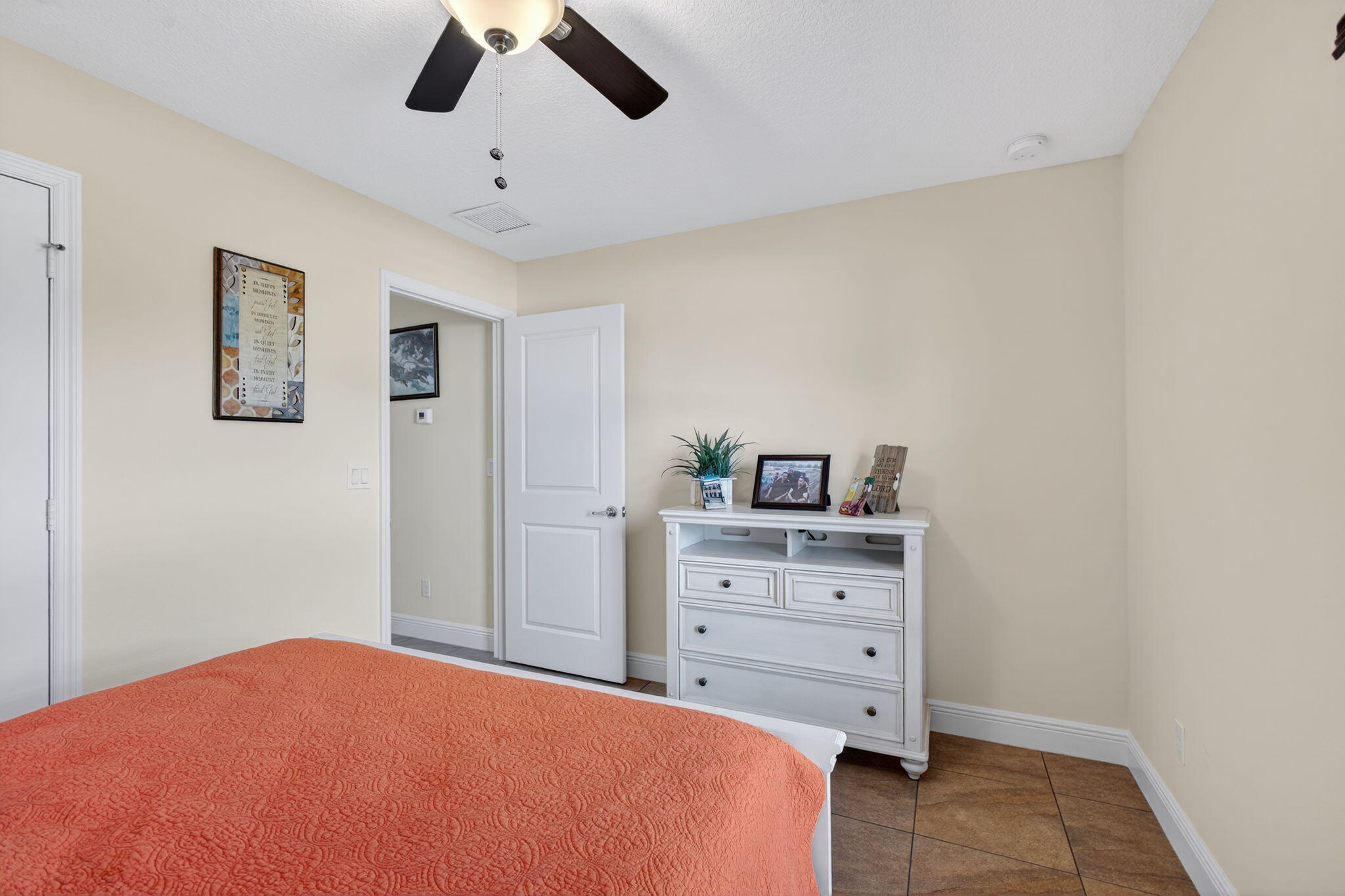 2614 Southwest Fairgreen Road Port St. Lucie, FL 34987 - Photo 25 of 37 16-web-or-mls-016_5P1A2373