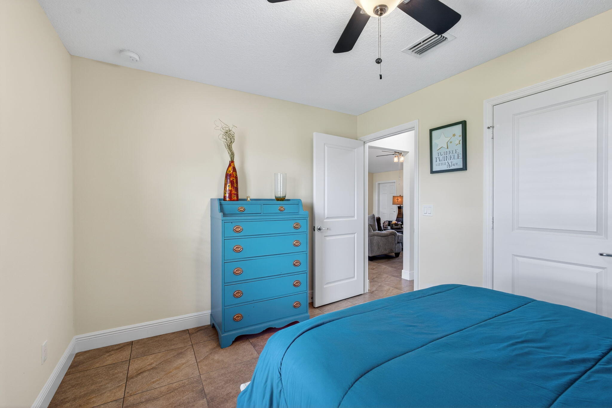 2614 Southwest Fairgreen Road Port St. Lucie, FL 34987 - Photo 27 of 37 12-web-or-mls-012_5P1A2354