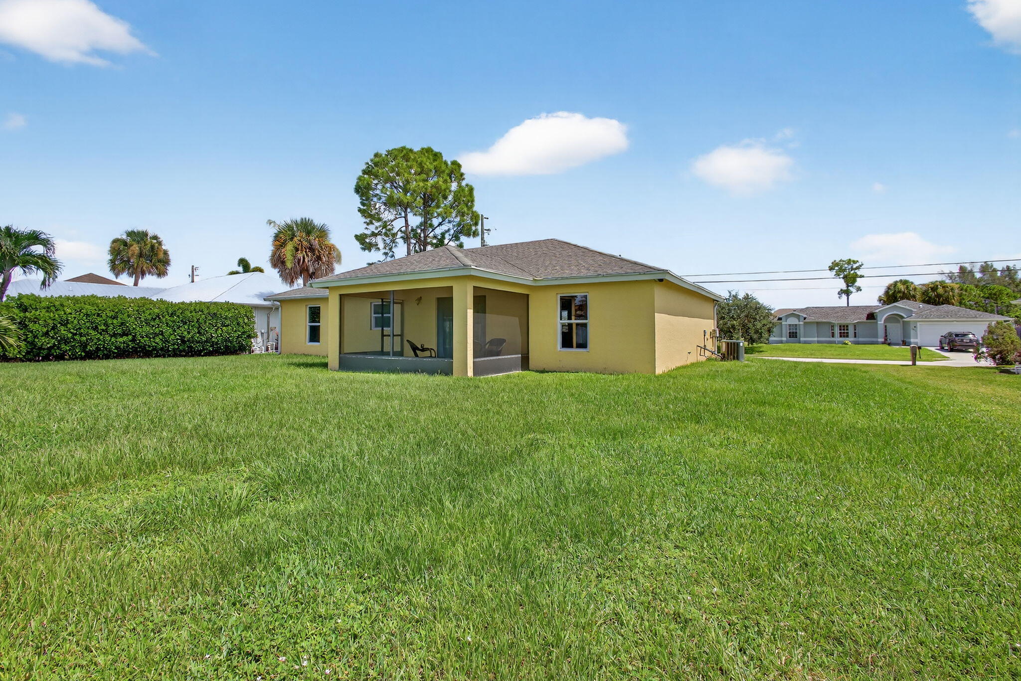 2614 Southwest Fairgreen Road Port St. Lucie, FL 34987 - Photo 34 of 37 4-web-or-mls-004_5P1A2312