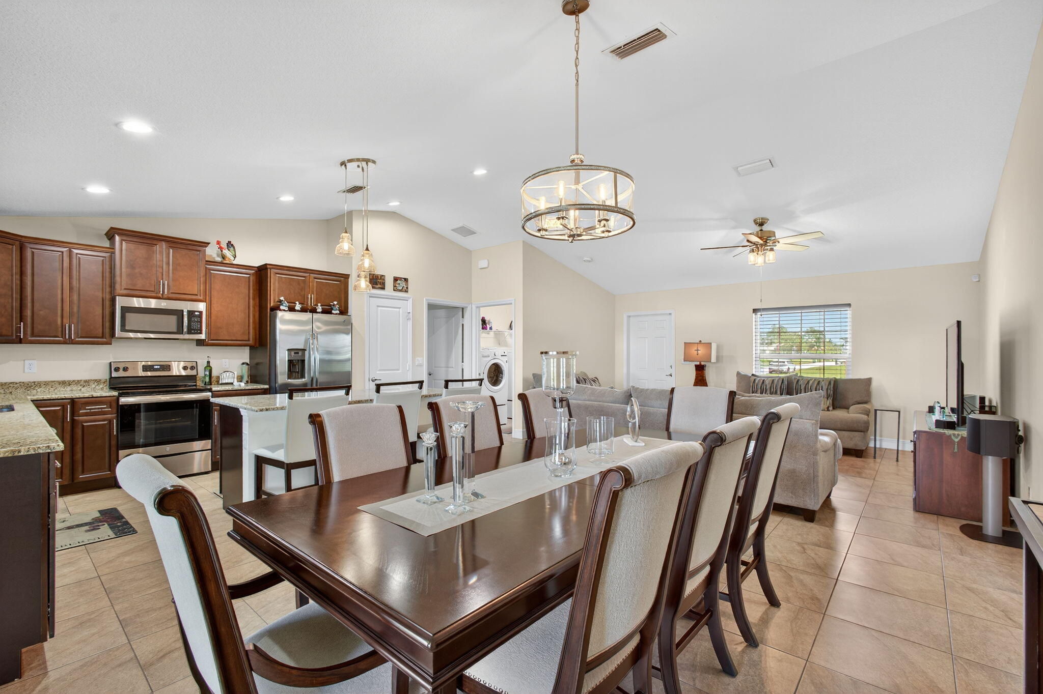 2614 Southwest Fairgreen Road Port St. Lucie, FL 34987 - Photo 9 of 37 30-web-or-mls-030_5P1A2445