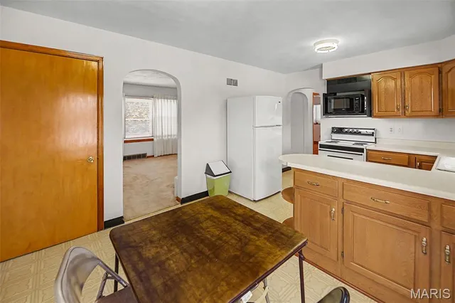 $219,900 | 422 East Cherry Street, Columbia, IL 62236