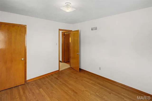 $219,900 | 422 East Cherry Street, Columbia, IL 62236