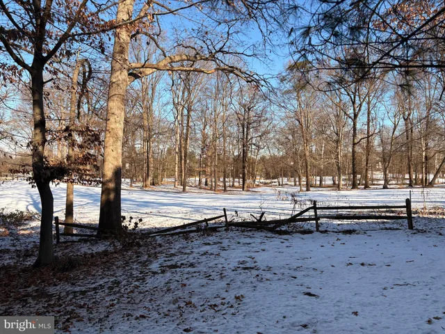 $3,200 | 2606 Windy Oak Court, Crofton, MD 21114