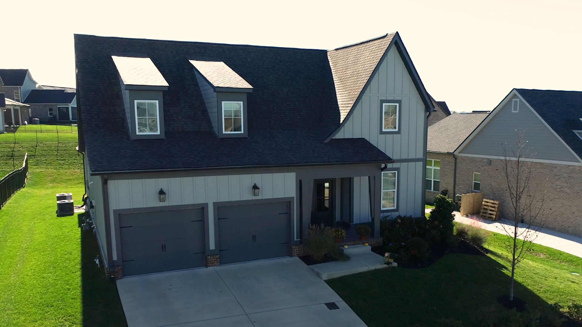 757 Plowson Road Mount Juliet, TN 37122 - Photo 2 of 48 a view of brick house with a yard
