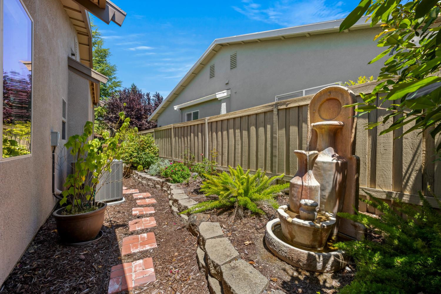 2306 Longspur Loop Lincoln, CA 95648 - Photo 57 of 59 Additional water feature!