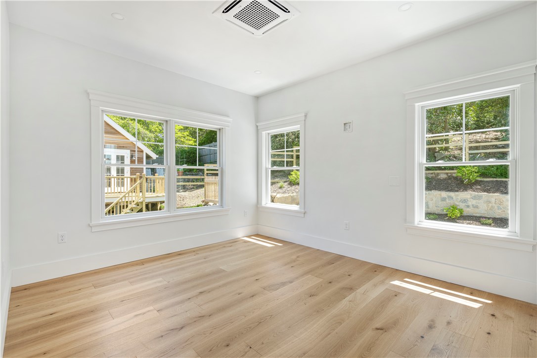 19 East Hills Road Westerly, RI 02891 - Photo 16 of 32