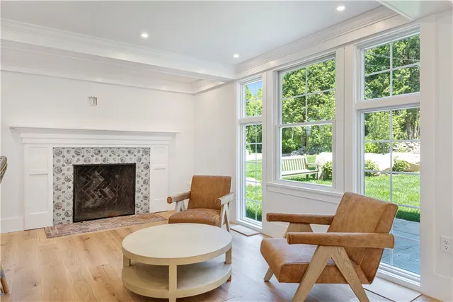 $3,250,000 | 19 East Hills Road, Westerly, RI 02891