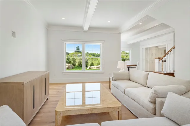 $3,250,000 | 19 East Hills Road, Westerly, RI 02891