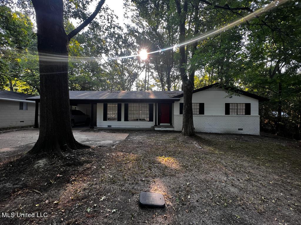 5344 Ridgewood Road Jackson, MS 39211 - Photo 2 of 15 d9c57b73-84e3-4f1b-83e2-e8223c150b84