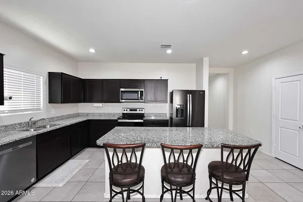 $469,000 | 18556 West Buckskin Trail, Wittmann, AZ 85361