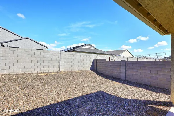 $469,000 | 18556 West Buckskin Trail, Wittmann, AZ 85361