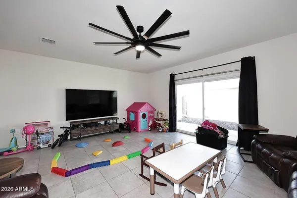 $469,000 | 18556 West Buckskin Trail, Wittmann, AZ 85361