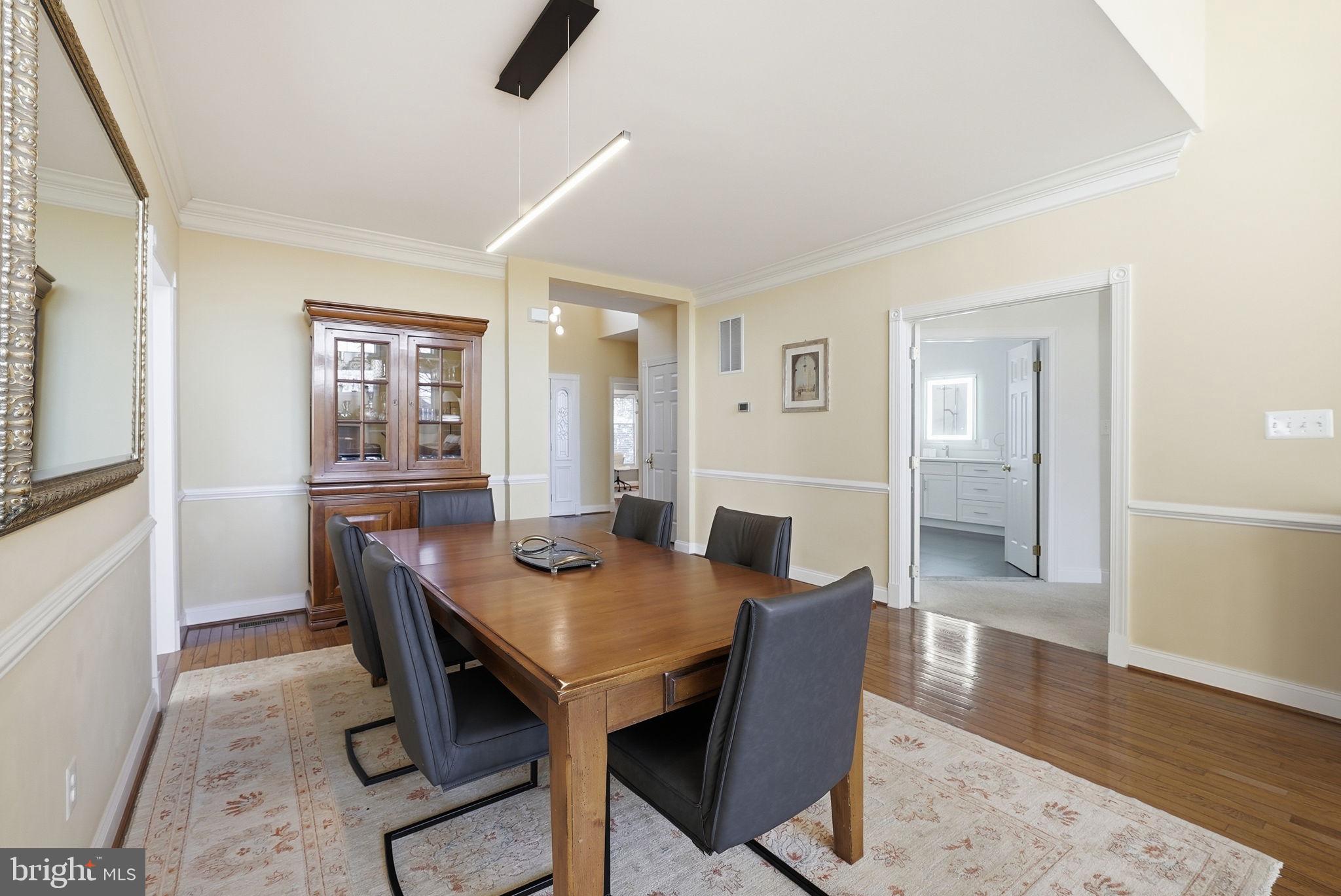 19829 Bethpage Court Ashburn, VA 20147 - Photo 7 of 63