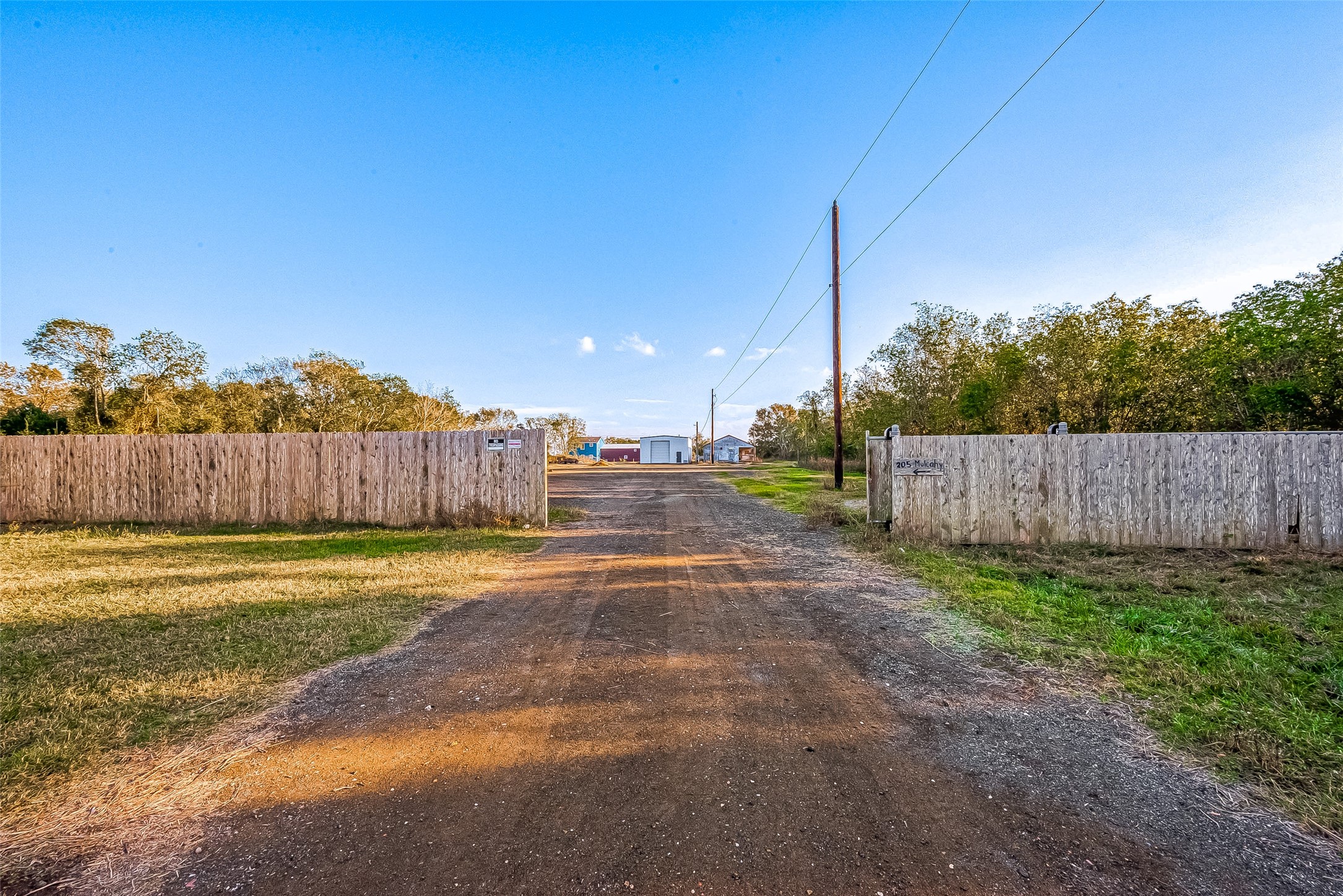 100 Mulcahy Avenue, Unit 264 Damon, TX 77430 - Photo 2 of 30 a view of a backyard