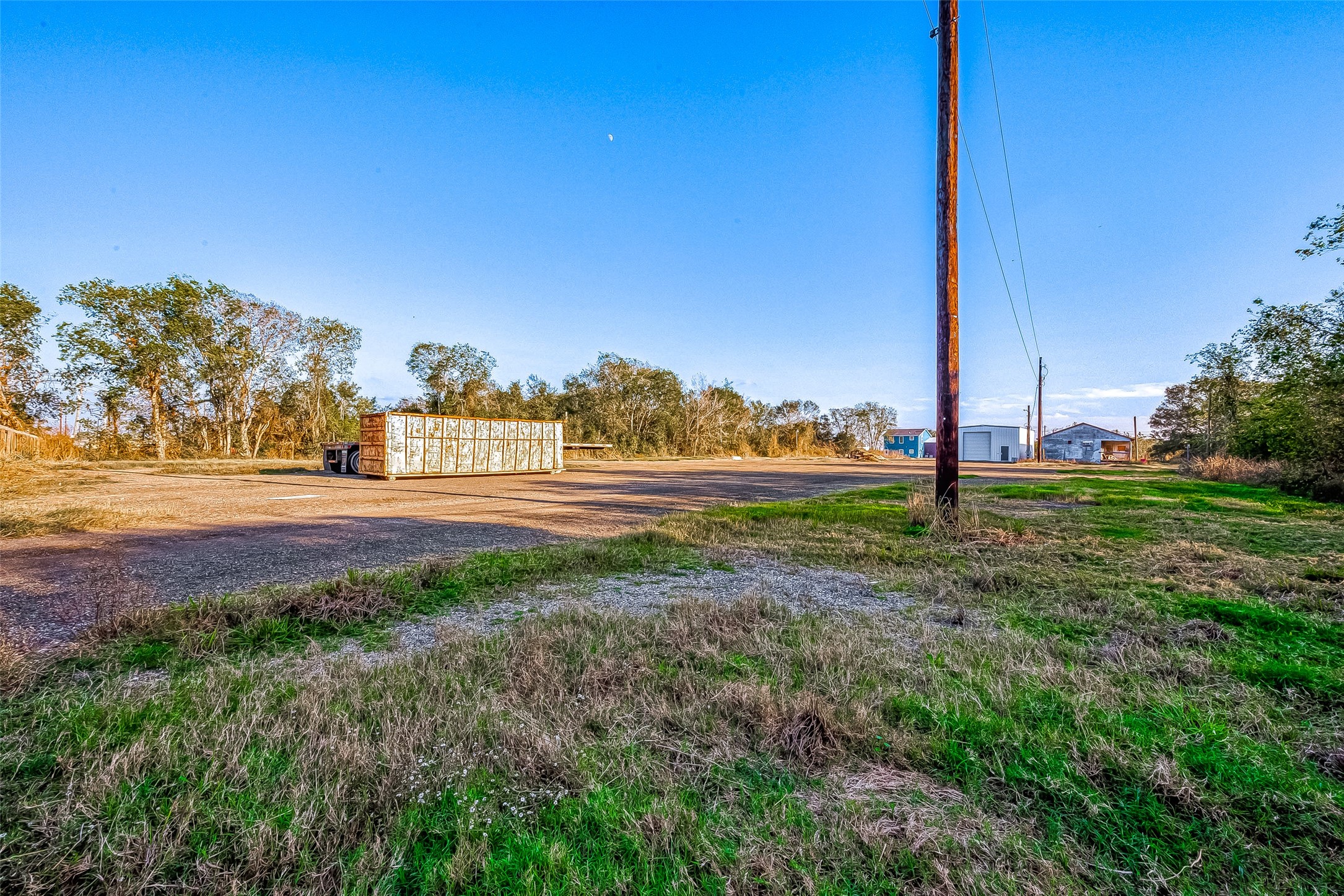 100 Mulcahy Avenue, Unit 264 Damon, TX 77430 - Photo 4 of 30 a view of a green field
